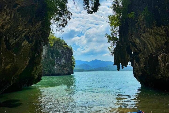 Ko Lanta Half-Day Kayaking 2 Caves Ghost Cave &Talabeng Sea Cave
