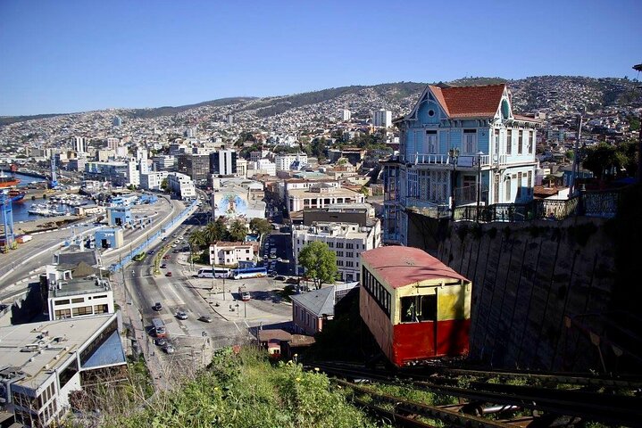 Transfer to San Antonio port prior cruise with tour in Valparaiso and Casablanca