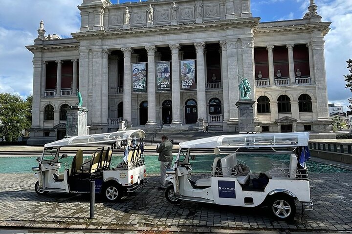 TukTuk Tour through historic Antwerp 2.5h