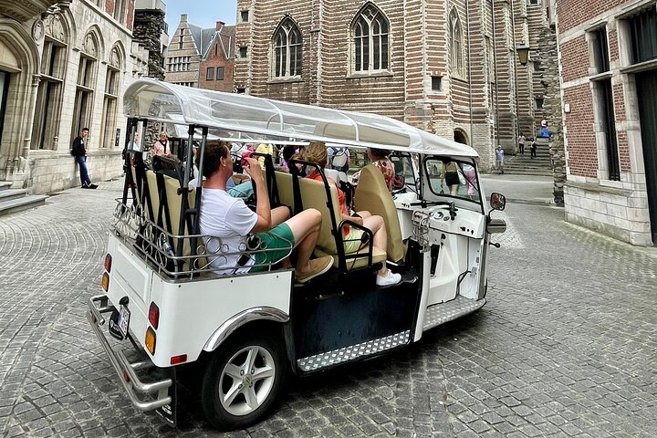 TukTuk tour through historic Antwerp of 1.5 hours