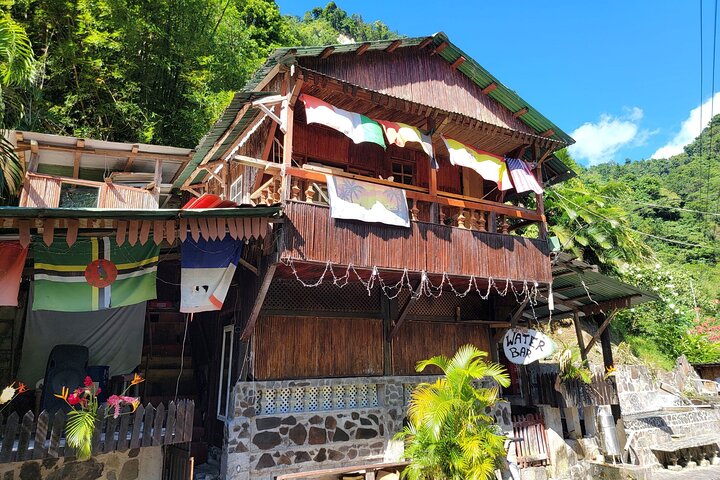 Scenic Tour of City and Rainforest, Waterfall, Sulphur Springs .