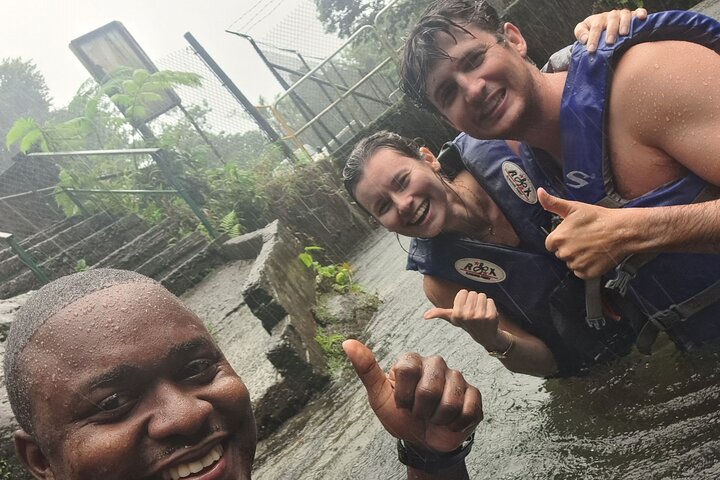 Scenic Tour of City and Rainforest, Waterfall, Sulphur Springs .