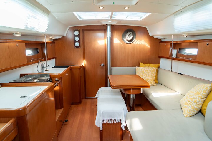 VALENCIA : Full day 7h sailing, sun and Mediterranean relaxation