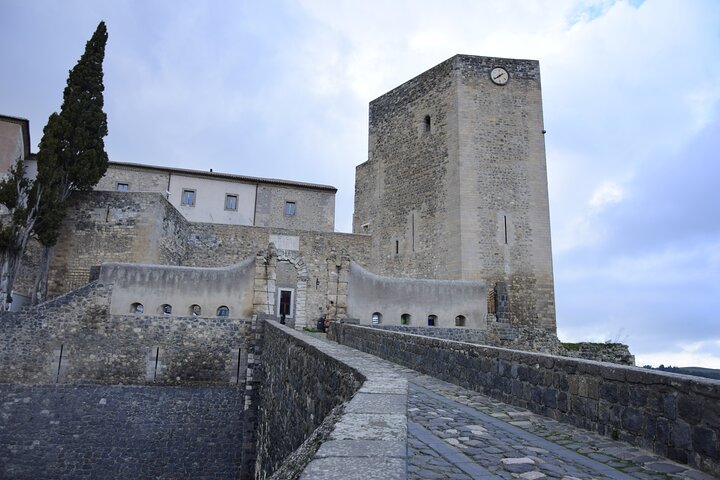 Discover Medieval Treasures of Melfi on Private Guided Tour