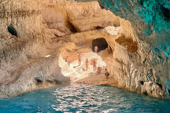 Zakynthos Shipwreck Beach with Blue Caves Land and Sea Tour