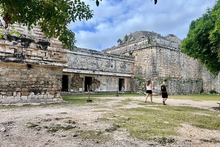 Chichen Itza Tour and 2 Cenotes from Valladolid small group