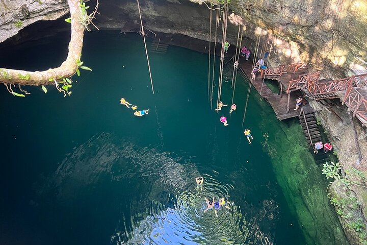 Chichen Itza Tour and 2 Cenotes from Valladolid small group