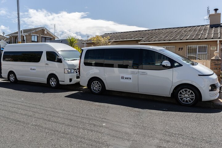Private Airport Transfers:Cape Town Airport | 4-13 Seater Minibus