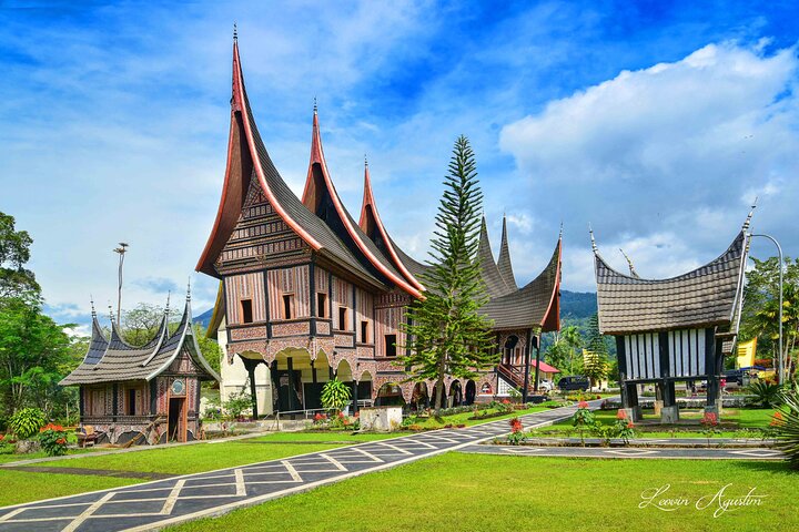 4 Days 3 Nights Private Tour in West Sumatra