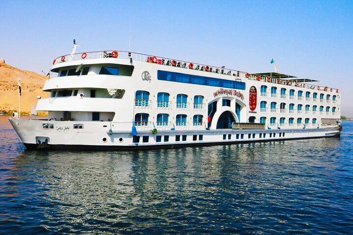 4 Night Private Nile Cruise Tour from Luxor to Aswan