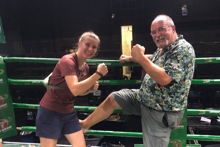 Watch Live Khmer Traditional boxing in Phnom Penh