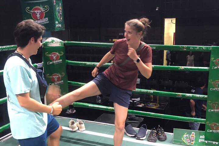 Watch Live Khmer Traditional boxing in Phnom Penh