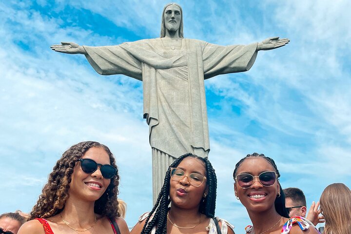 Best of Rio in One Day: Christ Redeemer, Sugarloaf & Local Lunch