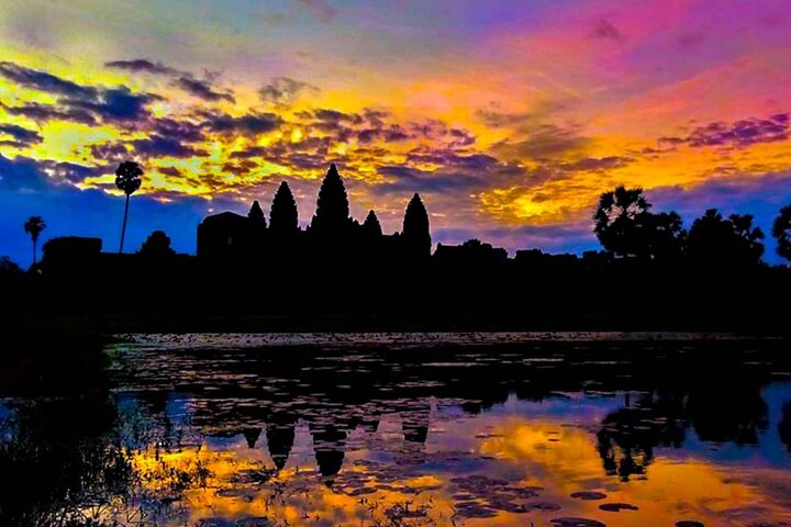 Angkor 2-Day Sunset & Sunrise Small-Group Tour