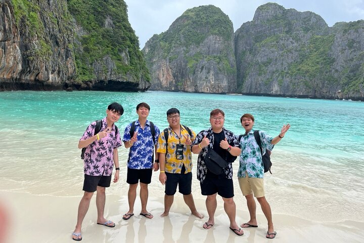 Phi Phi Islands Premium Speedboat Adventure Day Tour from Phuket