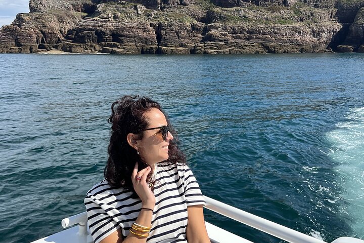 One hour boat trip with a local (Commented FR & EN)