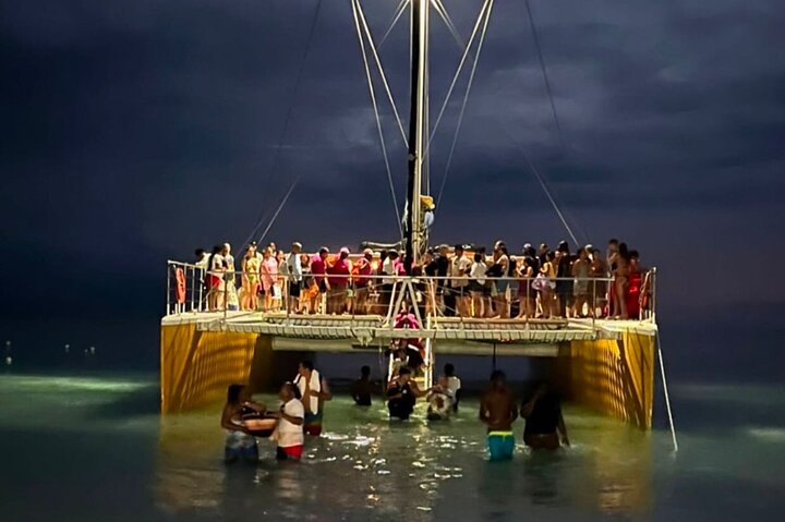Negril Sunset Adults Only Party Booze Cruise with DJ