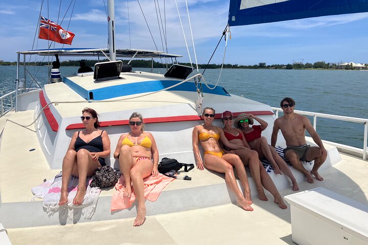 3-Stop Stingray City, Reef Snorkel & Starfish Point Tour