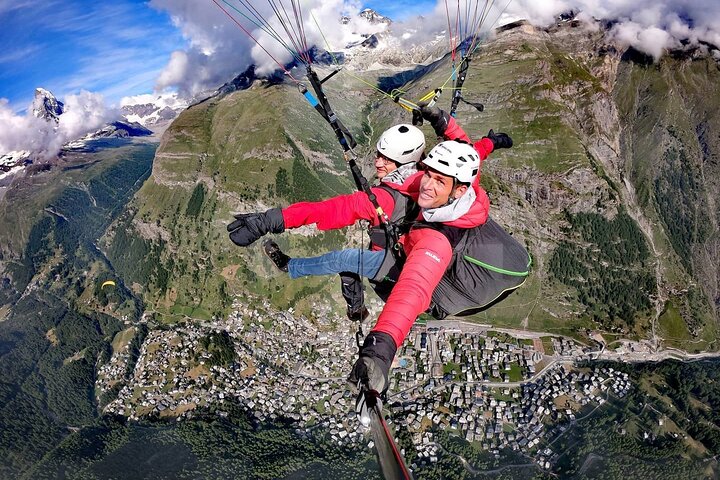 Paragliding mountain flight