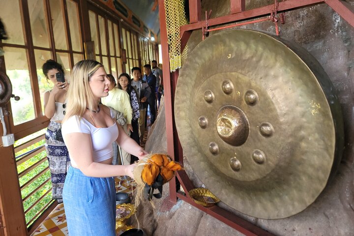 2-Days in temples and other areas