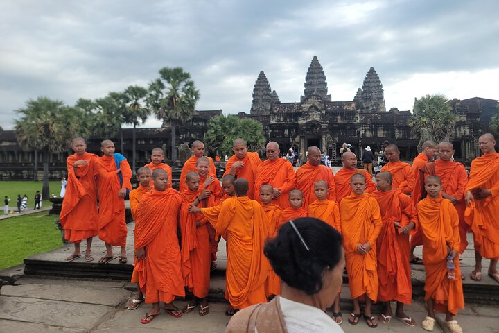 2-Days in temples and other areas