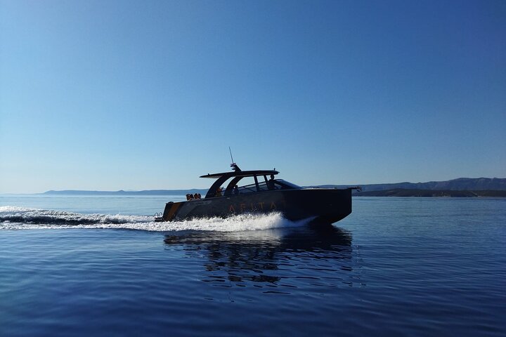 Blue Cave and Town Hvar with 5 Island Boat Tour