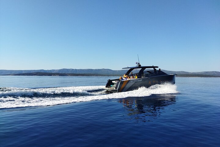 Blue Cave and Town Hvar with 5 Island Boat Tour