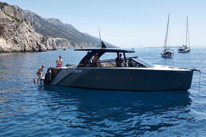 Blue Cave and Town Hvar with 5 Island Boat Tour