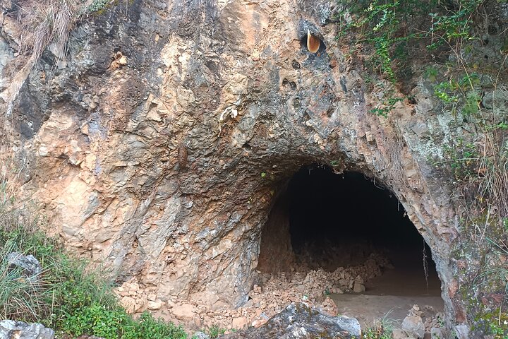 Plain of jars private and share group tour