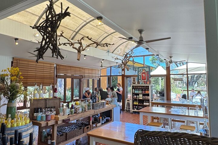 Experience Hahndorf & Barossa: Gourmet lunch, Wine, Beer & Treats