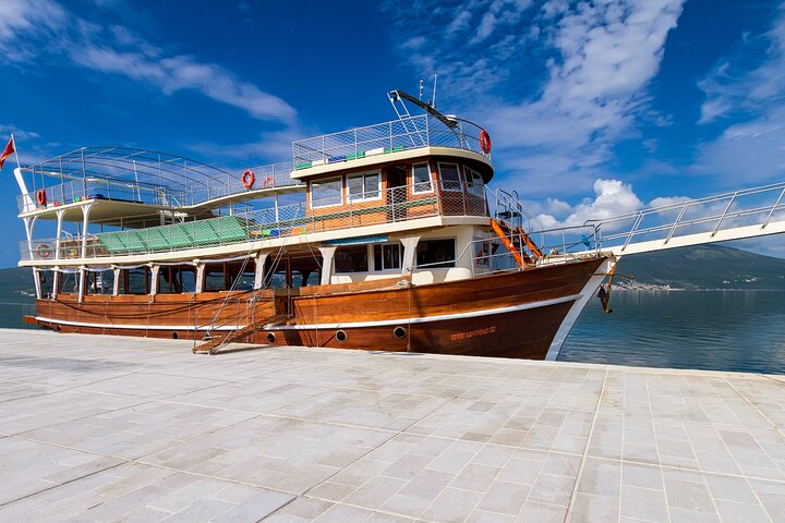 Full-Day Boka Bay Cruise Tour from Budva with Guide
