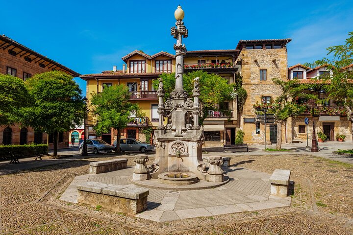Santillana: Gaudí’s Caprice, Comillas and Redwood Forest