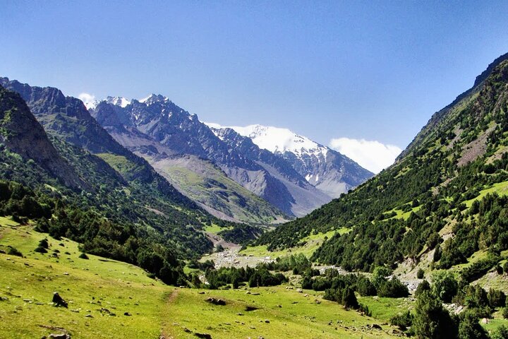 Trekking in Alay Mountains including Alay Valley