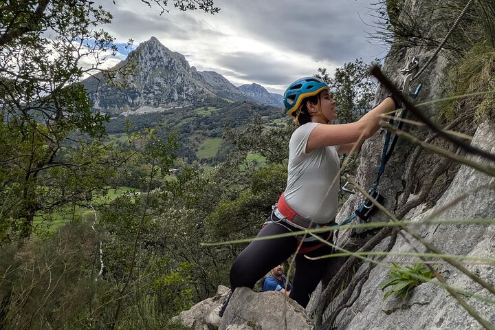 Experience to Via Ferrata in Cantabria