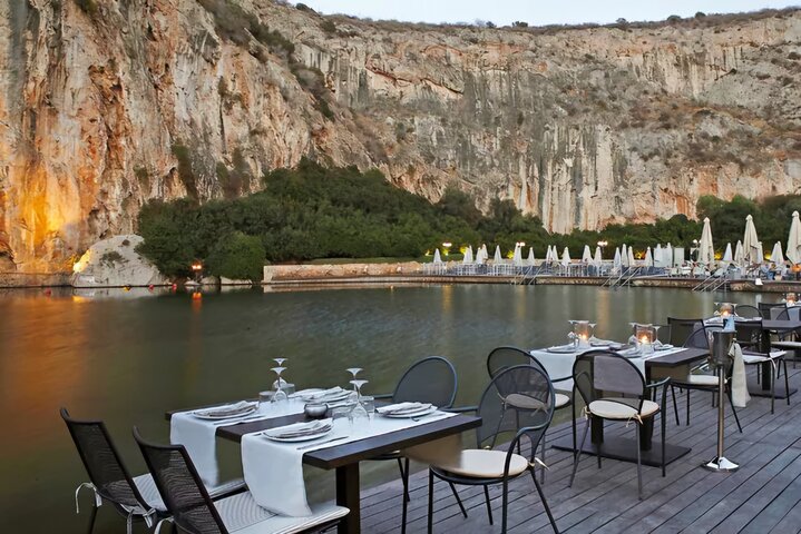 Lake Vouliagmeni Thermal Spa And Temple Of Poseidon Tour