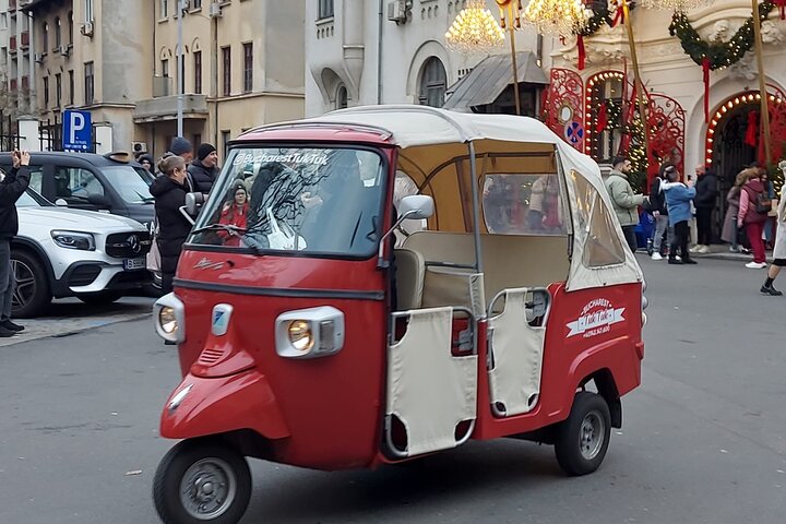 Bucharest Tuk Tuk city tour