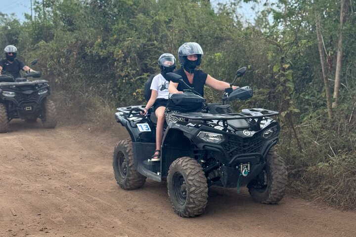 4h Quad Adventures in Zanzibar: Nungwi / Kendwa Transfer inclus