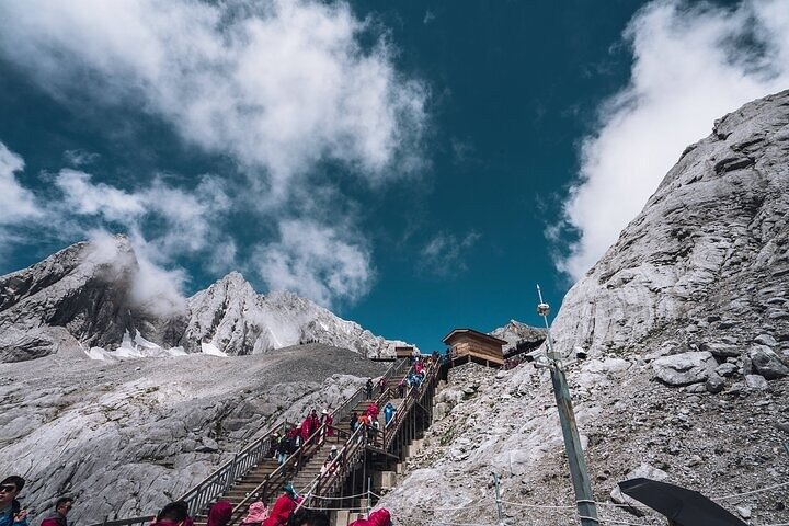 1 Day Jade Dragon Snow Mountain and Baisha Village Private Tour