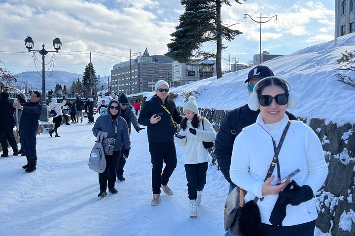Private Customizable walking Tour in Otaru