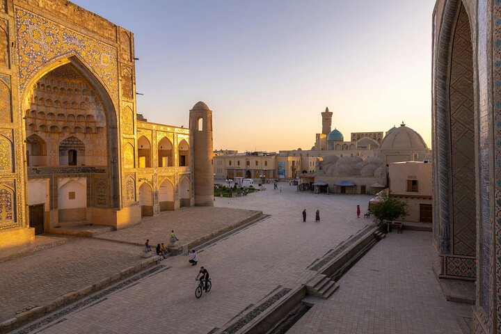 Bukhara City Tour – Inside Visits Included