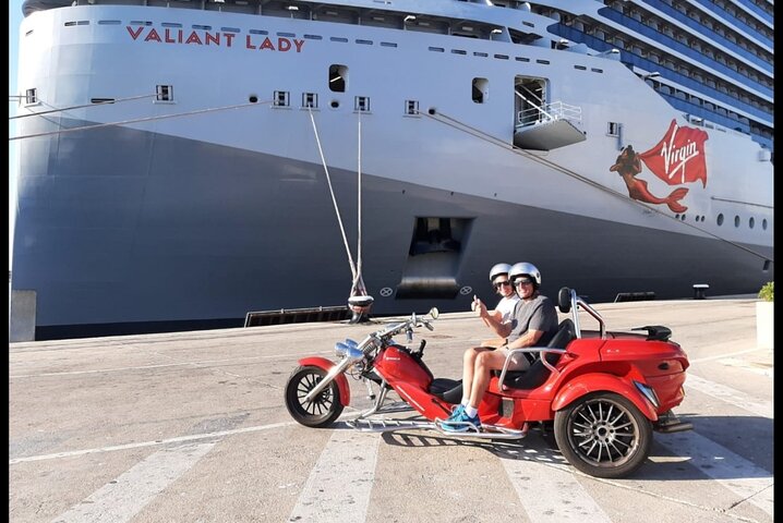 Super V8 Trike Tour to the Randage Mountains & East Coast min.2 max.4 Guests