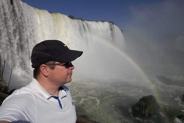 Private Iguazu Falls Tour: Brazil & Argentina in one VIP Day