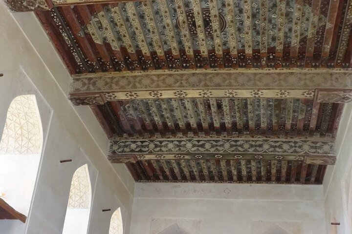 Full day tour to Nizwa, Jabrin and Misfat Al Abreyeen