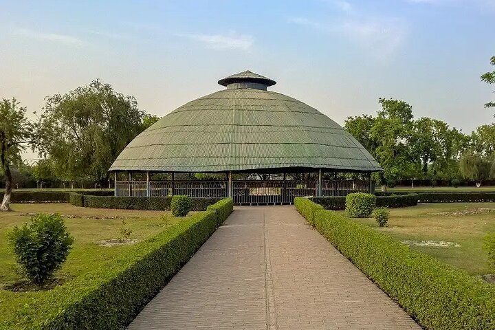 3 Day Private Tour, Bodhgaya to Bodhgaya via Varanasi, Kushinagar