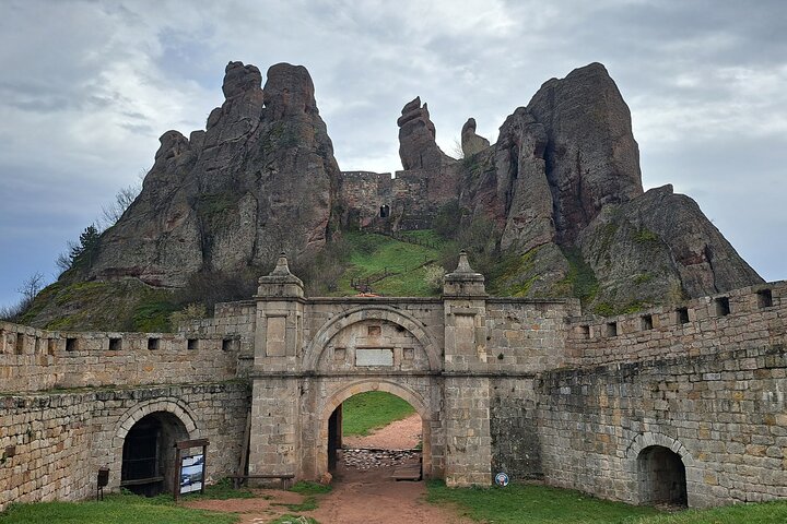 Full-Day Belogradchik Rocks and Belogradchik Fortress from Sofia