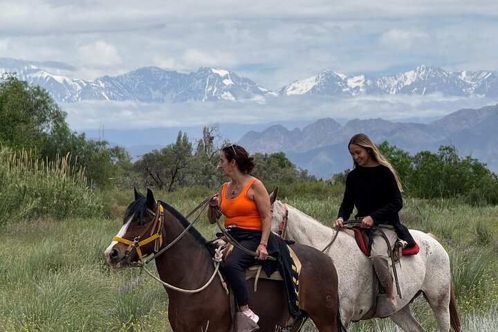 Horseback riding and lodging in Mendoza