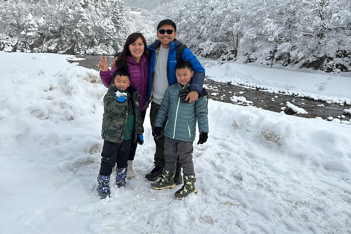 1 Day Private Charter Tour to Shirakawa-go & Takayama