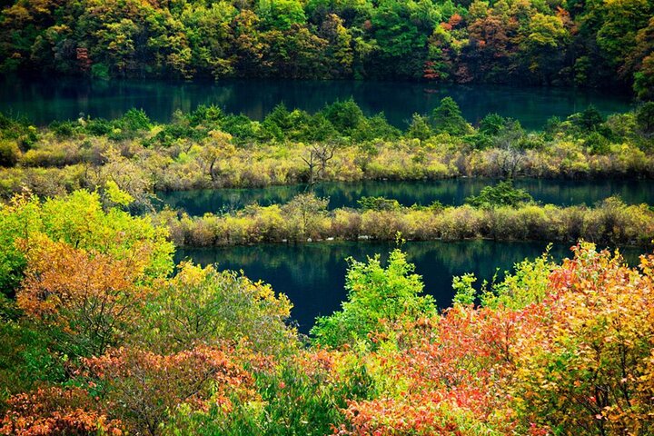 Private VIP Tour:2-Day Jiuzhaigou・Huanglong Highlights Experience