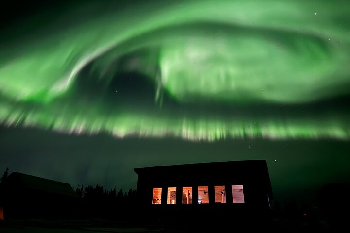 Mountaintop 360° Best Alaskan Cabin with Photography @Aurora Camp