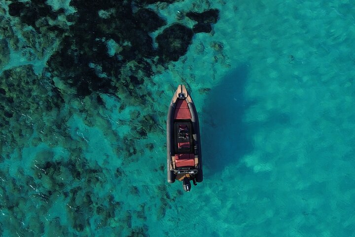 Private Boat Tour to Antiparos and Blue Lagoon